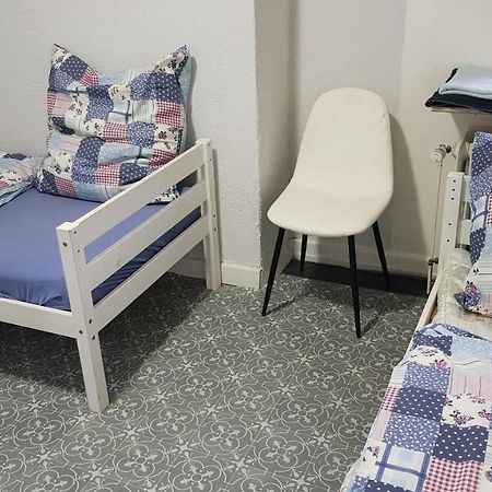 Handwerker Unterkunft Monteurzimmer Mit Gemeinschaftsbad In Brebach Саарбрюкен Екстер'єр фото