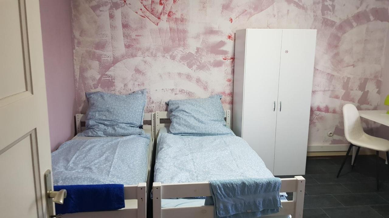 Handwerker Unterkunft Monteurzimmer Mit Gemeinschaftsbad In Brebach Саарбрюкен Екстер'єр фото